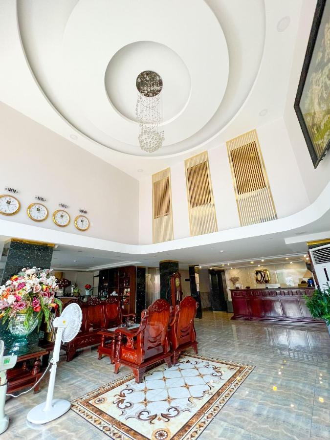Huong Mai Ga Sai Gon Hotel Хошимин Екстериор снимка