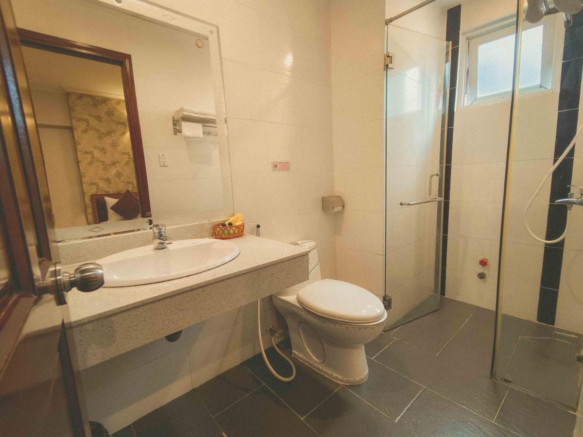 Huong Mai Ga Sai Gon Hotel Хошимин Екстериор снимка